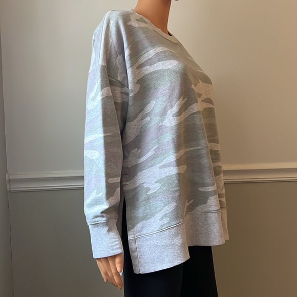 #49. Aerie oversized desert camo sweatshirt - Picture 9 of 16